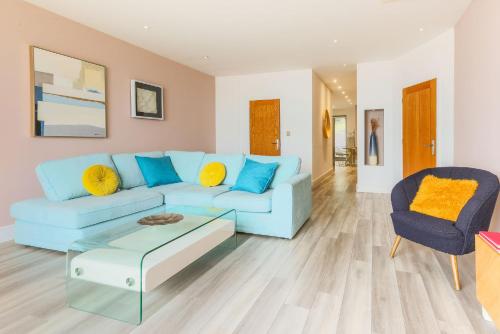 Luxury 1BR Seafront Apartment photo 22