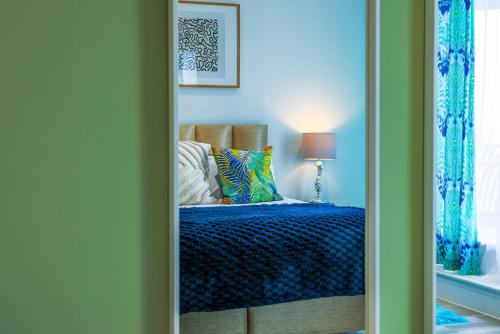 Luxury 1BR Seafront Apartment photo 20