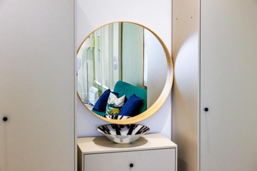 Luxury 1BR Seafront Apartment photo 24