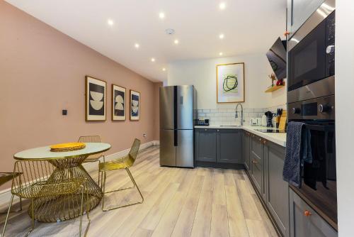 Luxury 1BR Seafront Apartment photo 34