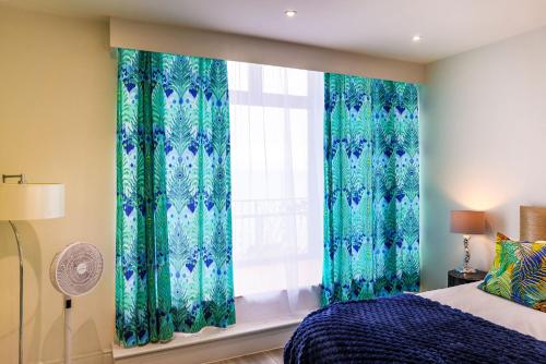 Luxury 1BR Seafront Apartment photo 63