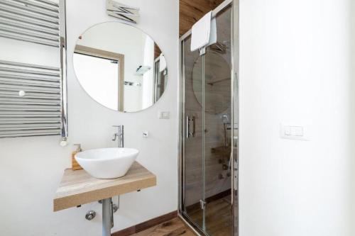Bright Room - Private Bath - Center of Rome