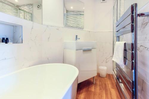 Seafront Cottage - The Nook photo 25