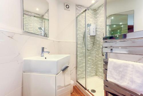 Seafront Cottage - The Nook photo 28