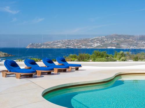 Villa Kiya - Beachfront Villa with Mykonos Town and Sunset Views