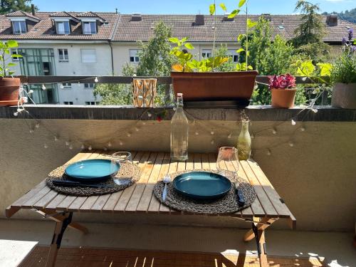 Cozy room in shared apartment next to the Aare
