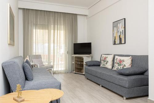 Zeusplace Paralia Apartment 2 and Private Parking