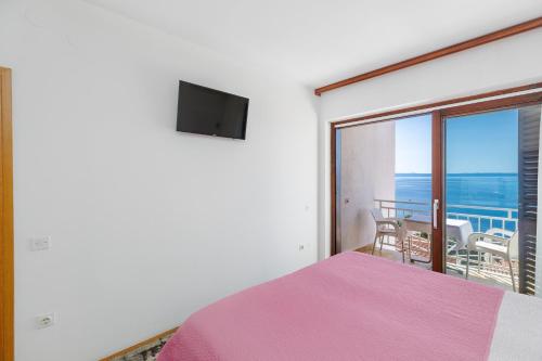 Studio Baska Voda 301c