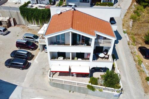 Apartments by the sea Lokva Rogoznica, Omis - 25499