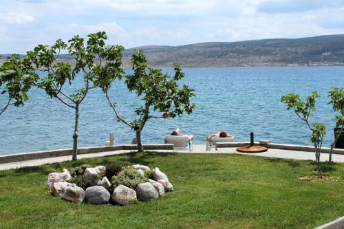 Apartments with swimming pool Seline, Paklenica - 25503