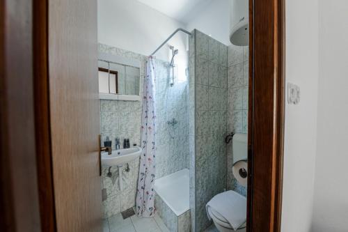 Family friendly seaside apartments Seline, Paklenica - 25504