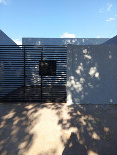Imóvel novo, com piscina, churrasqueira e dois quartos