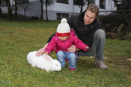Ferienbauernhof Liebschickに滞在中の子供