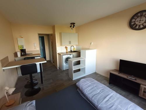 STUDIO proche Université et Hôpital 2 personnes