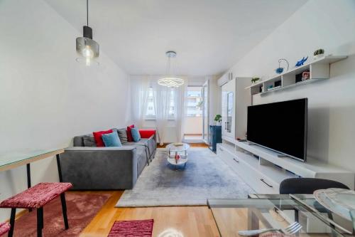Foto Apartment Saga With Terrace And Parking - Happy Rentals