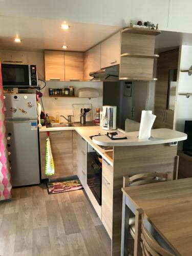 CAMPING Fréjus rue du Montourey