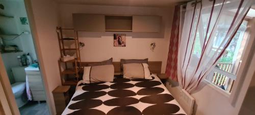 CAMPING Fréjus rue du Montourey