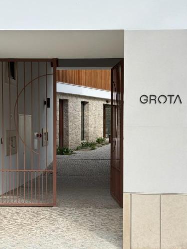 Grota Lodging