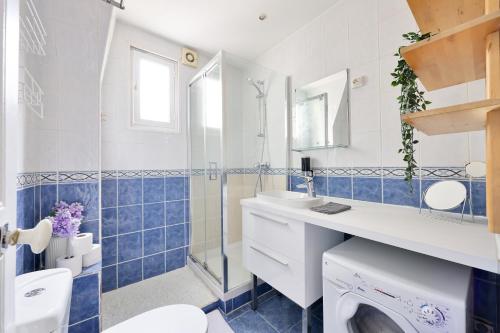 2BR Apartment Near Metro & Canal Saint-Martin