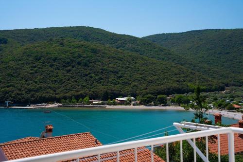 App with beautiful sea view,AC,WiFi 229