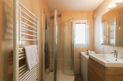 Upstays Elegant T2 with loggia