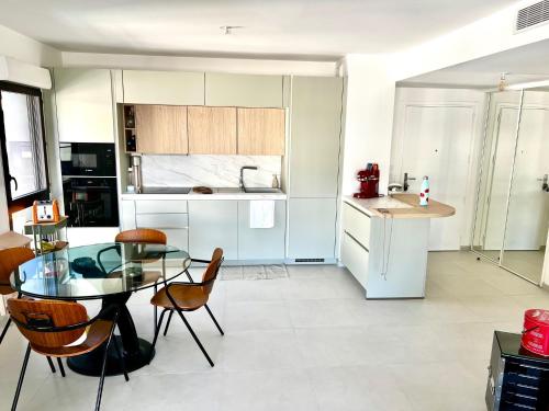 Borely Cool Apart 69 m2 - Terrace and Parking