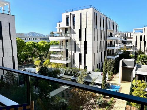 Borely Cool Apart 69 m2 - Terrace and Parking