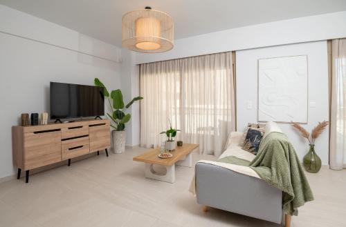 Premium Seaview Suites with Jacuzzi & Private Parking