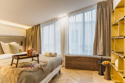 Spacious LOFT with SPA - 4BR 8P - Montmartre