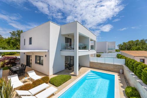 Villa Aurelia 1 with pool