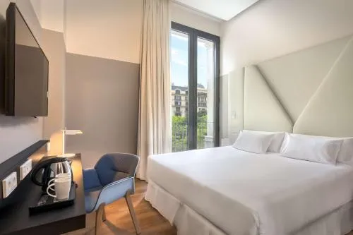 Occidental Diagonal 414 photo 11