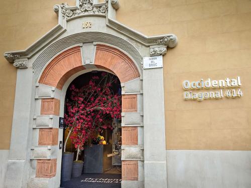 Occidental Diagonal 414 photo 84
