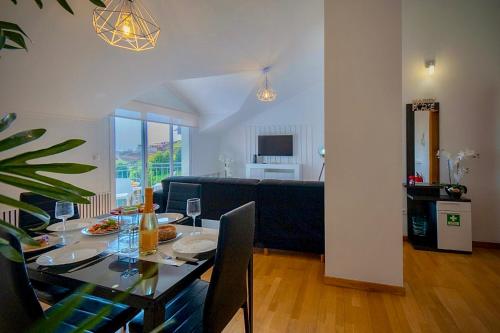 Savana Desert View Apartment - Ocean View & Free Parking
