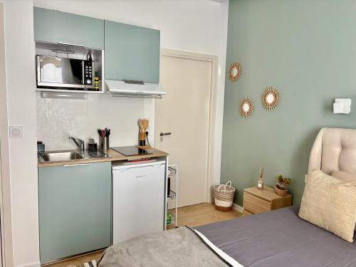 Adorable studio cannes center