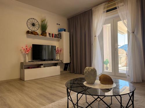 Leonardo apartment