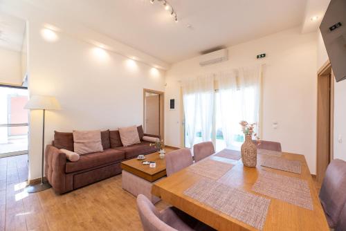 AeroHill Suites Near Athens Airport By SEM