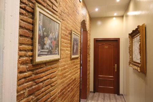 Gambar di galeri bagi Hostal Orleans di Barcelona