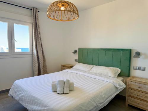 Stylish Sea-View Apartment