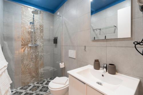 ReRent Rooms - 81 Manzoni Guesthouse