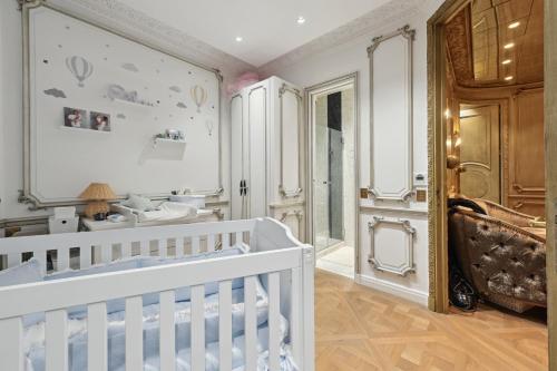 Appartement avec balcon, proche trocadero