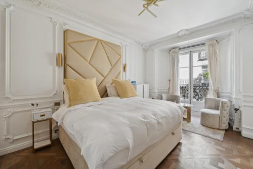 Appartement avec balcon, proche trocadero