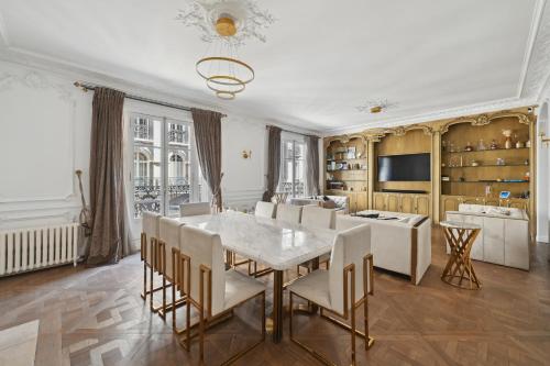 Appartement avec balcon, proche trocadero