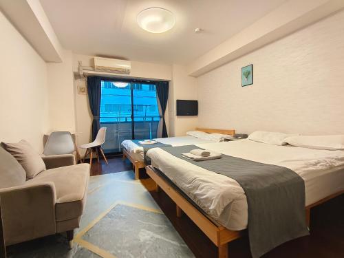 Apartments in the Namba area with airport bus and railway access