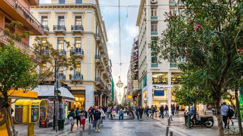 Βrand New Big Flat in Center of Syntagma Square