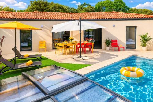 Villa des Hérondais avec piscine - idéal familles - 8 personnes