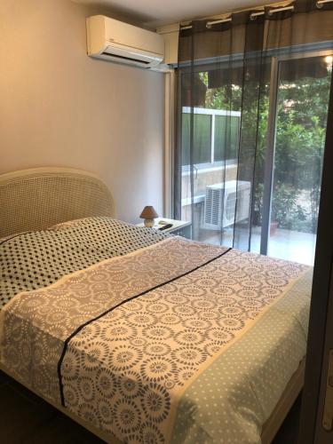 Bel appartement à Juan Les Pins, à 700 m des plages et proche du vieil Antibes