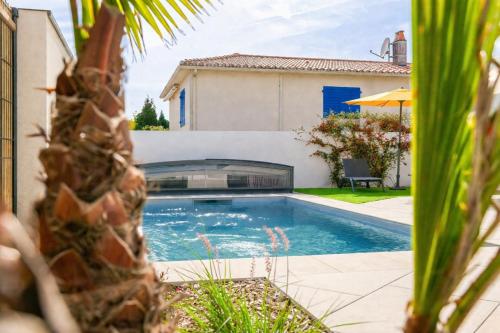 Villa des Hérondais avec piscine - idéal familles - 8 personnes