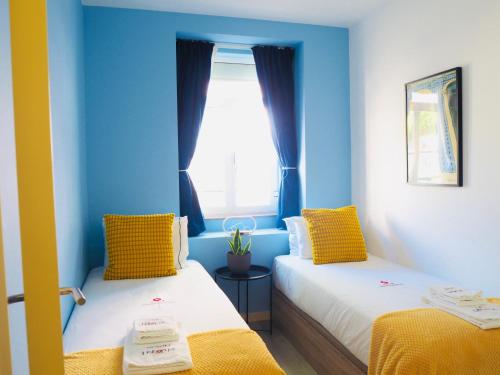 Chiado Local Artist Suites w Parking & EV