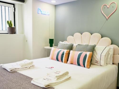 Chiado Local Artist Suites w Parking & EV