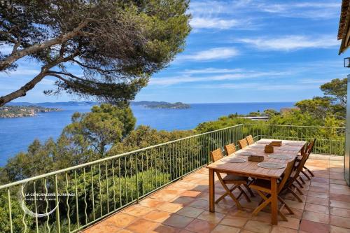 Villa La Sarrazine - Port du Niel - Vue Mer